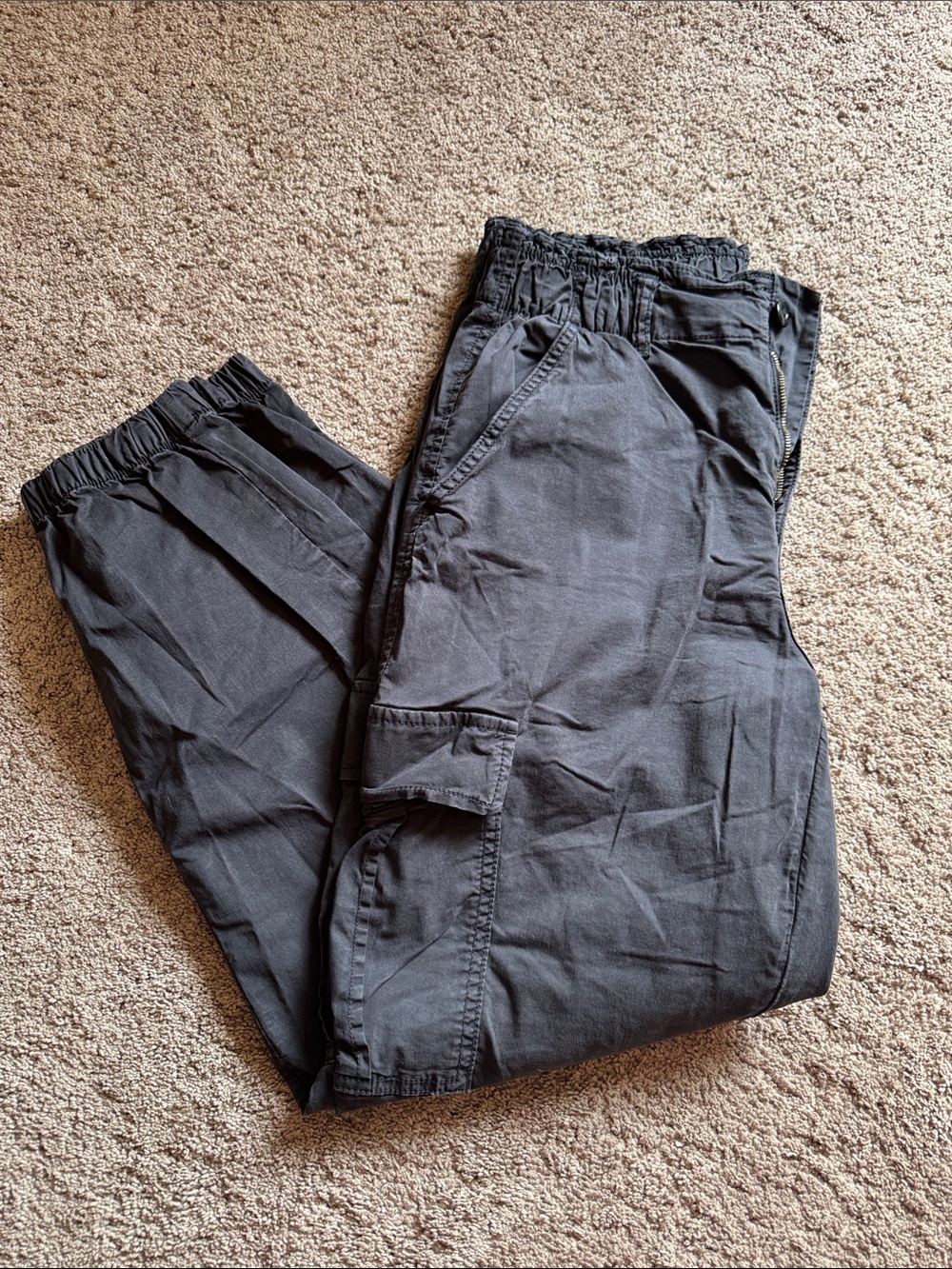American Eagle Outfitters Black Women's Cargo Jogger Pants